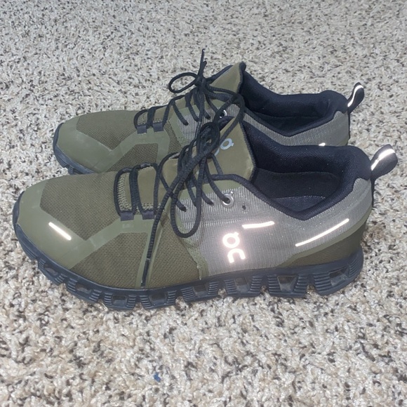 〽️ Cloud 5 Waterproof Olive greenn waterproof On Cloud tennis shoes! - Picture 5 of 9